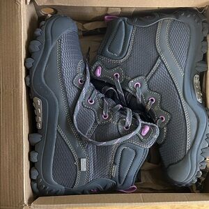 Women's Gray Hiking Boots